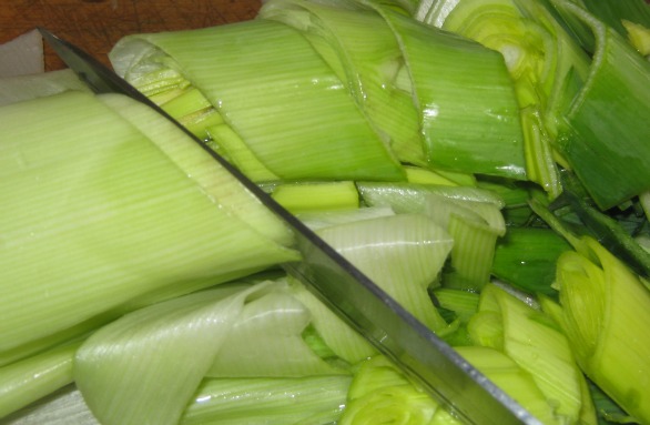 Cutting leeks